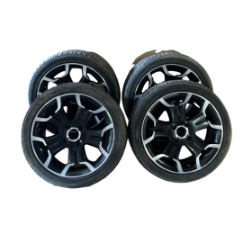 Set 4 cerchi in lega + gomme Citroën DS3 (R17)